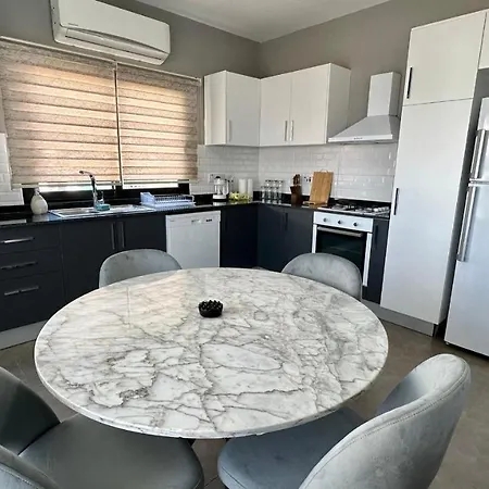 Royal Homes Apartman *