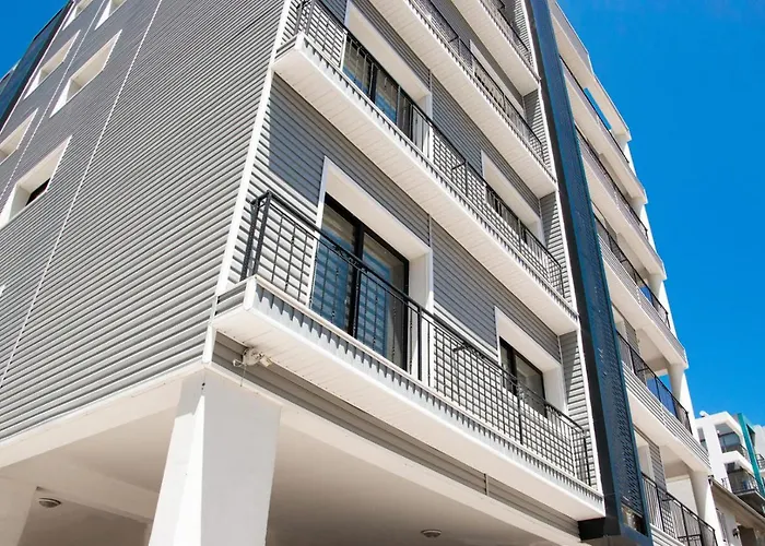 Apartamento Royal Homes Cirénia